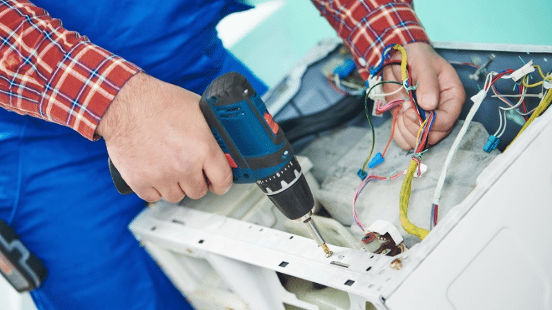 Alaşehir Westinghouse Westinghouse çamaşır makinesi kart tamiri – Su almama arızası orijinal parça ile giderildi. - Teknik servis örneği